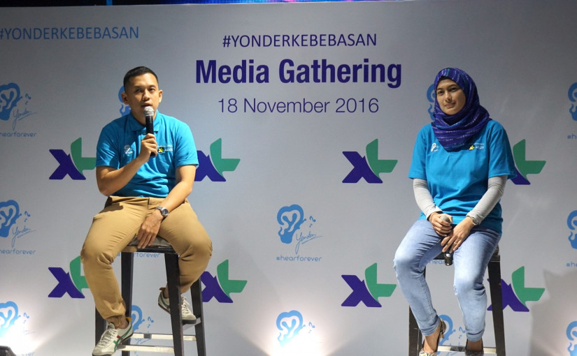 Country Manager Yonder Music Zico Kemala Batin dan Head of OTT XL Axiata Diana Sulaiman di sebuah event. Yonder gagal memperpanjang kerja sama dengan XL Axiata / DailySocial