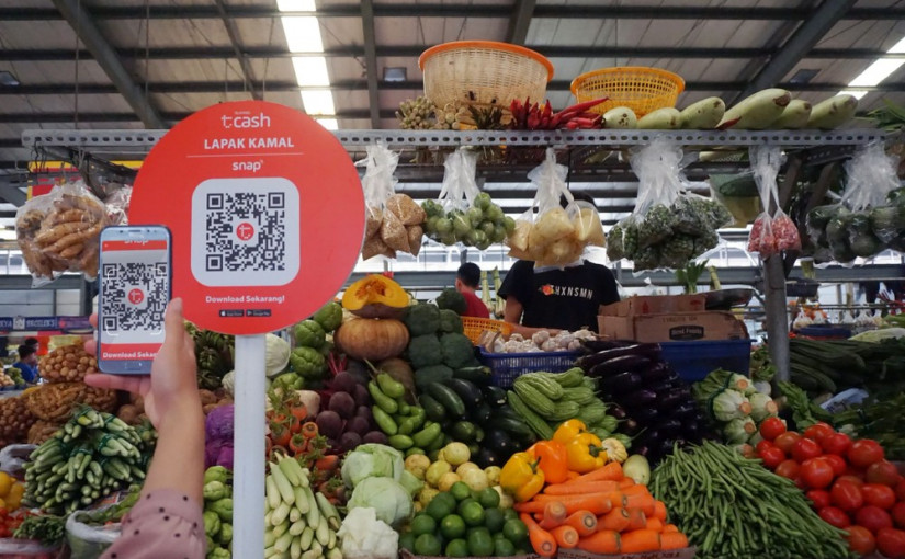 Fitur SNAP QR Code TCASH di pasar modern / TCASH