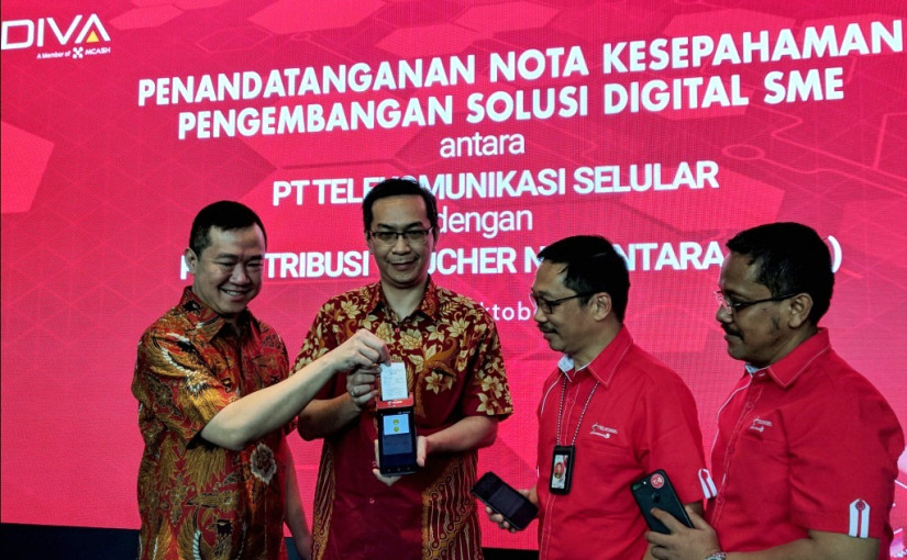 Telkomsel dan anak usaha MCASH, DIVA, mengumumkan kerja sama untuk solusi kasir digital “T-Kiosk”, sebuah layanan aplikasi EDC berbasis Android