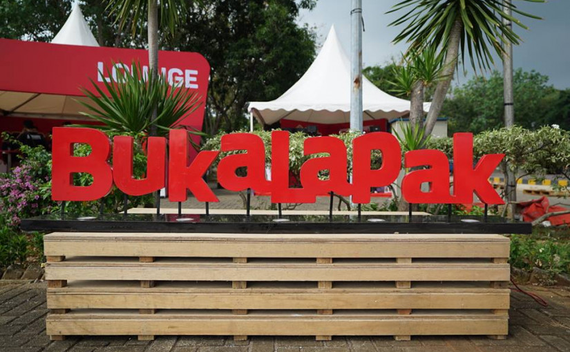 Bukalapak introduces BukaMotor, an online motorcyle commerce, partnering with Mobilkamu for vehicle stock information