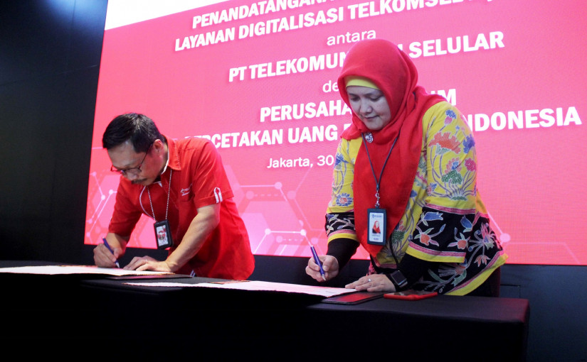 Telkomsel menyediakan beberapa solusi IoT, adtech, dan pembayaran digital bagi Perum Peruri