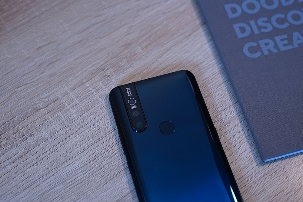 Review-Vivo-V15