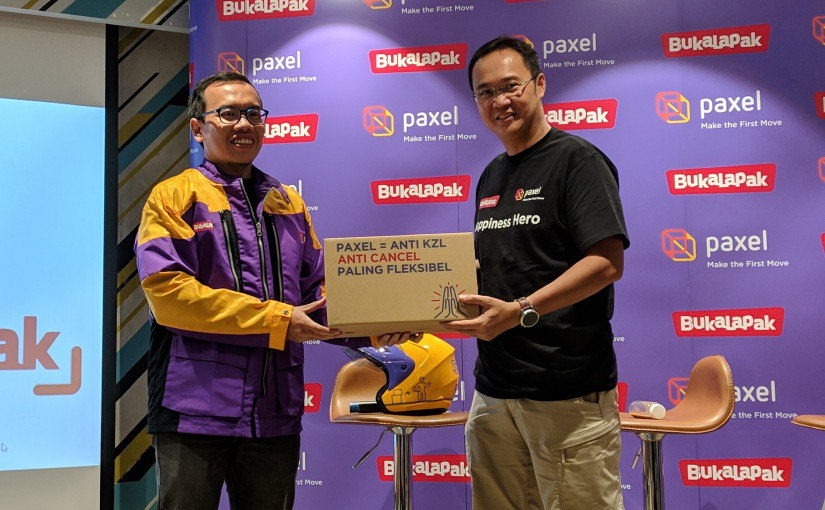 Bukalapak umumkan kerja sama dengan startup logistik "last mile" Paxel untuk melayani pengiriman same day delivery antar kota antar provinsi bertarif flat