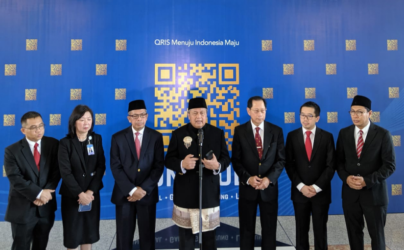 Bank Indonesia resmi memperkenalkan QRIS sebagai standar QR Code pembayaran untuk sistem pembayaran Indonesia.