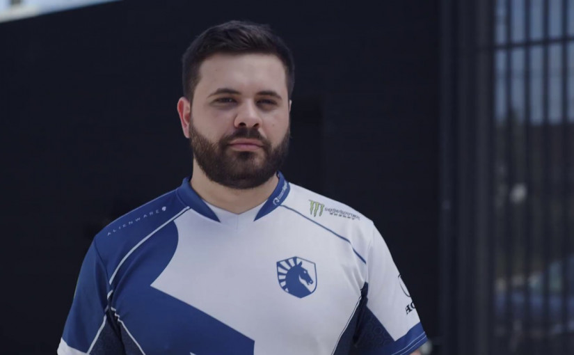 Pemain profesional Super Smash Bros, HungryBox