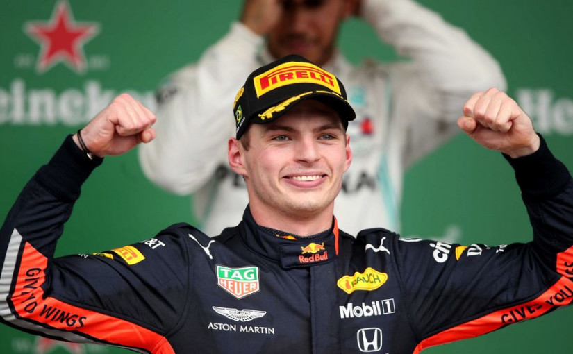 Pembalap Formula 1, Max Verstappen, mengikuti kompetisi balap sim racing sebagai dampak penundaan Australian GP