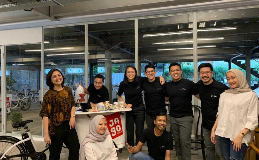 Startup mobile coffee chain Jago Coffee menawarkan konsep kopi grab-and-go dengan pengantaran sepeda elektrik, memiliki 14 mitra yang beroperasi di Jakarta