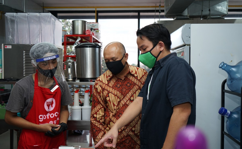 Layanan Cloud Kitchen Gojek Dapur Bersama GoFood