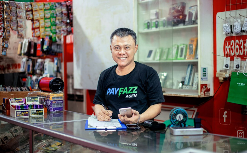 Payfazz luncurkan fitur Warung Online untuk para agen berjualan produk secara online melalui tautan profil warung online pada aplikasi Payfazz