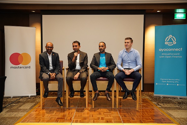 (Ki-Ka) Navin Jain (President Director PT Mastercard Indonesia), Vishal Gupta (VP Products and Solutions Mastercard), Sahil Sondhi (VP Strategy & Corporate Development Ayoconnect), dan Jakob Rost (Founder and CEO Ayoconnect)