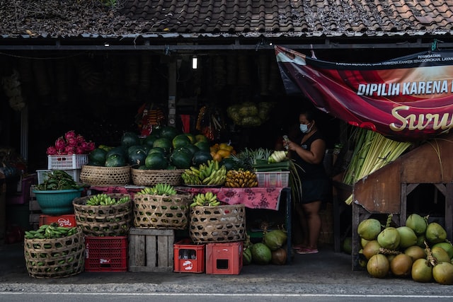 Sektor perdagangan Indonesia masih didominasi oleh pebisnis di kalangan UMKM / Unsplash