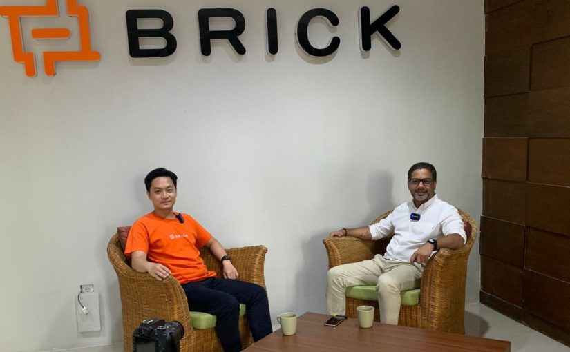 Co-Founder & CEO Brick Gavin Tan bersama Co-Founder & CEO KeTitik Bipin Mishra